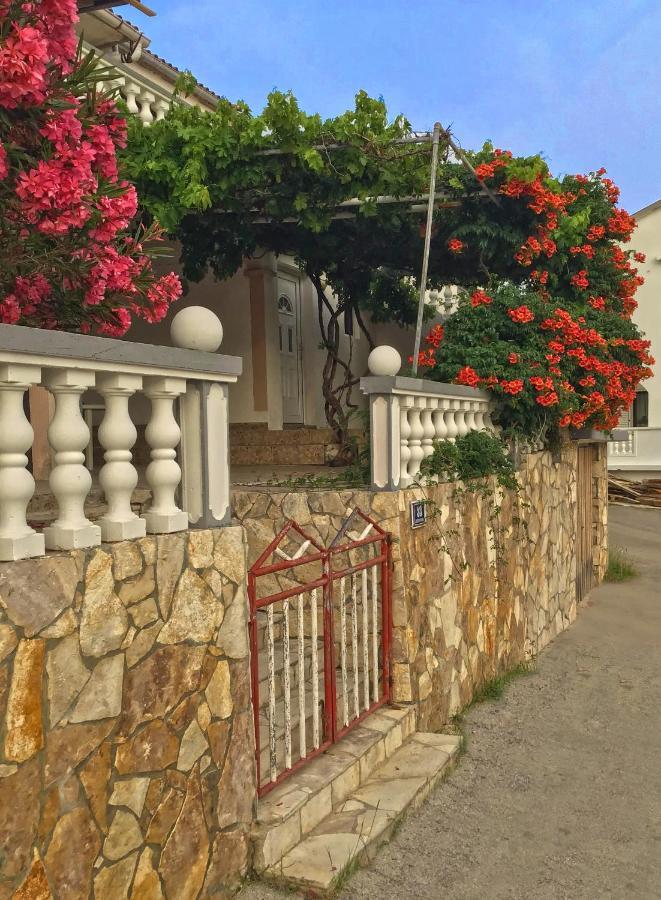 Apartment Coral Метайна Екстер'єр фото